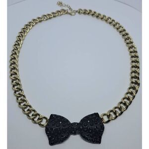 NWT bowtie necklace